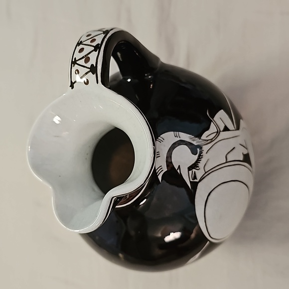 Vintage Greek Discus Thrower jug Keramikos Athens handmade - Picture 5 of 6